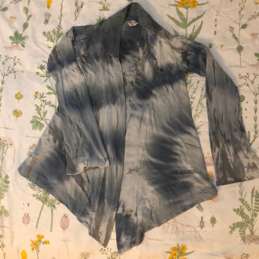 Hard Tail Forever size small flowy cardigan